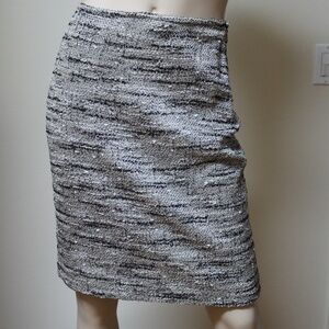 St John Straight Pattern Tweed Gray Skirt Size 2